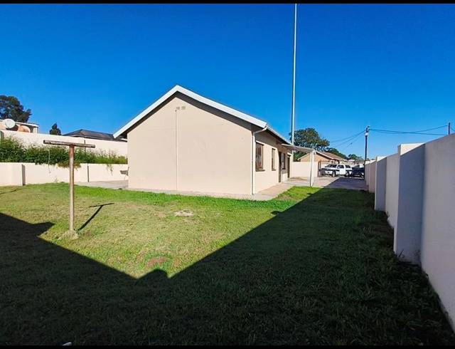 3 BEDROOM HOUSE FOR SALE IN MTHATHA CENTRAL